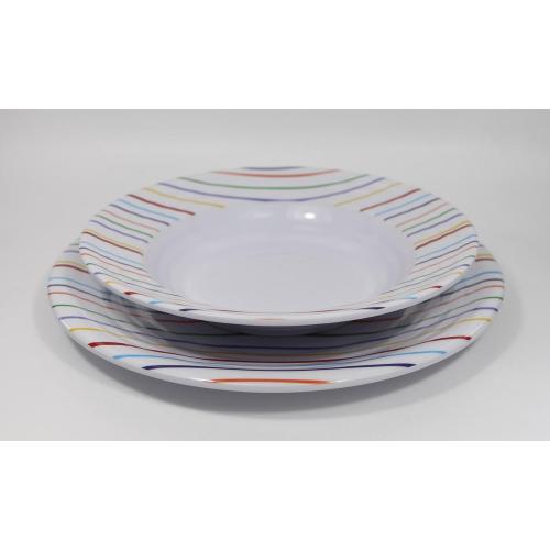 KIT PIATTI E ACCESSORI IN MELAMINA 4 PERSONE 8PZ STRIPES