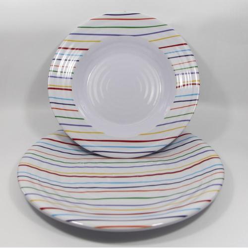 KIT PIATTI E ACCESSORI IN MELAMINA 4 PERSONE 8PZ STRIPES